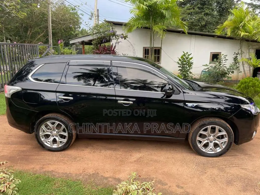 Mitsubishi Outlander 2014 SUV (Used)