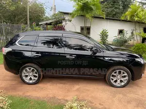 Mitsubishi Outlander 2014 SUV (Used)