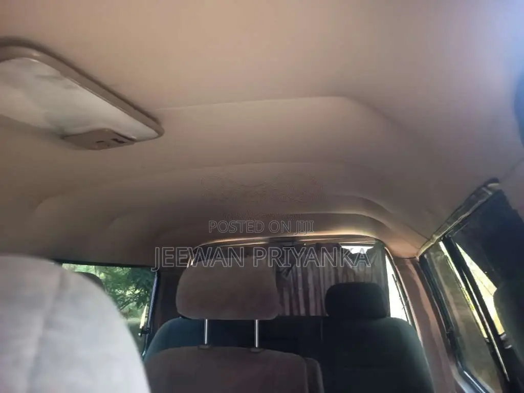 Nissan Caravan 1995 Van (Used)