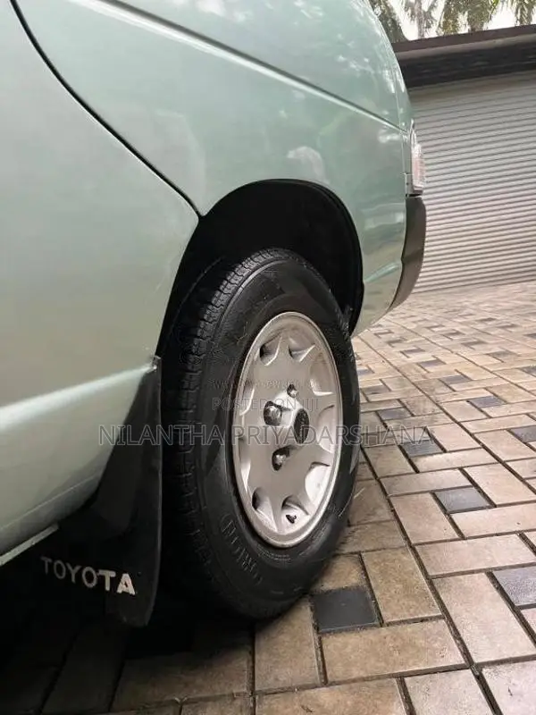 Toyota Lotto CR27 1992 Van (Used)