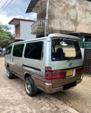 Toyota HIACE 1996 Van (Used)