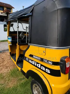 TVS King 2010 Three Wheel (Used)