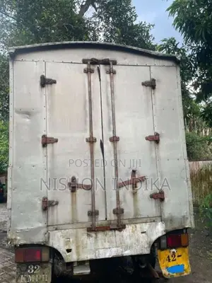 Isuzu 150 1989 Lorry (Used)