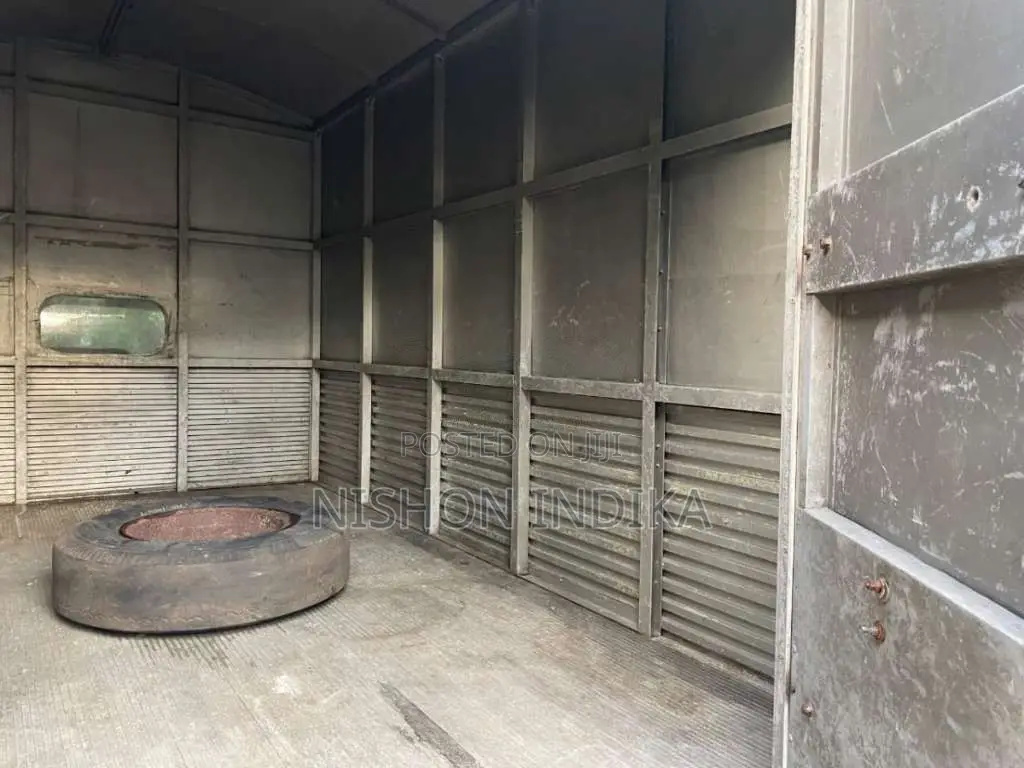 Isuzu 150 1989 Lorry (Used)