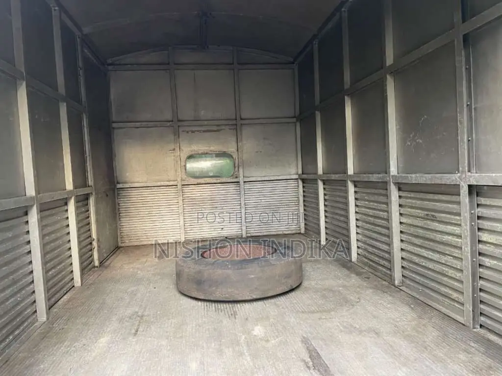 Isuzu 150 1989 Lorry (Used)