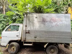 Isuzu 150 1989 Lorry (Used)