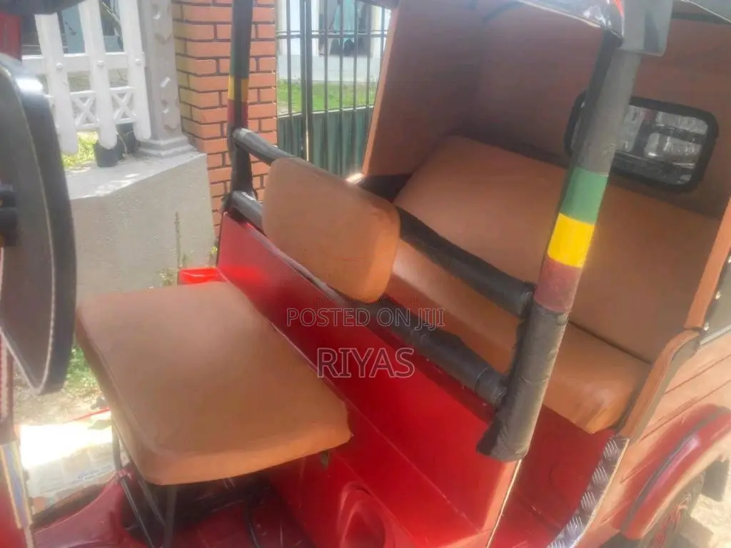 Bajaj RE 2013 Three Wheel (Used)