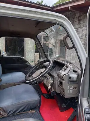Isuzu Full Body 14.5 1992 Lorry (Used)
