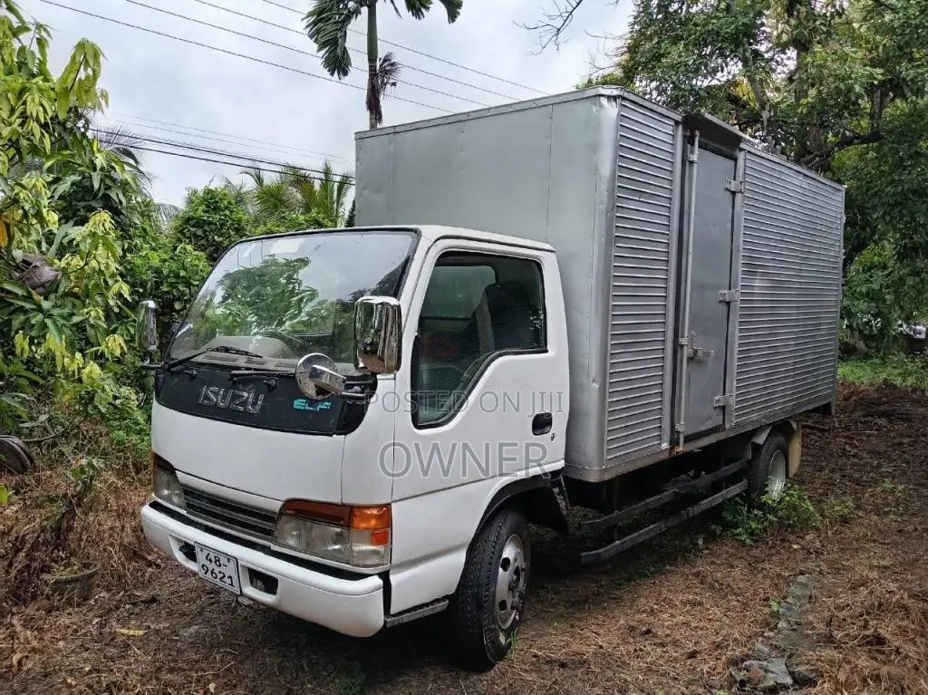 Isuzu Full Body 14.5 1992 Lorry (Used)