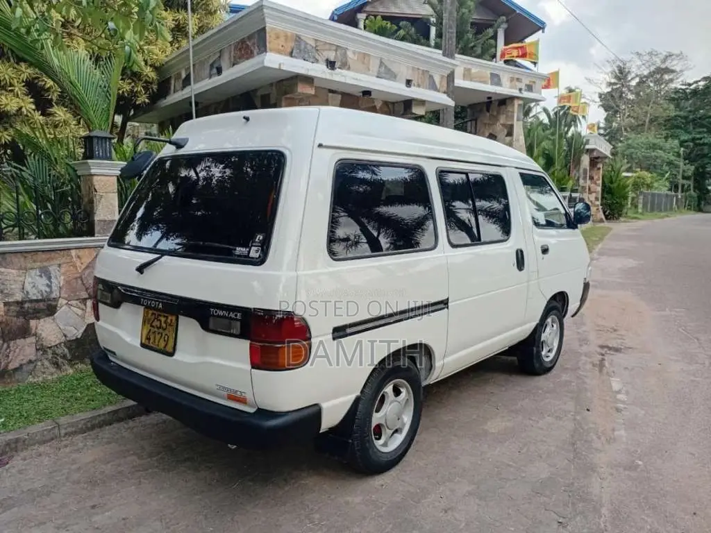 Toyota TownAce Lotto CR27 1996 Van (Used)