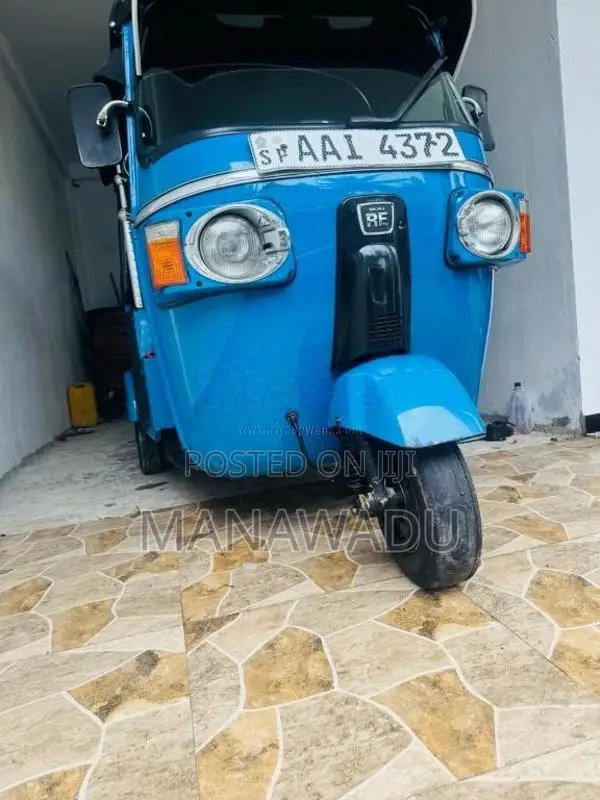 Bajaj RE 2013 Three Wheel (Used)