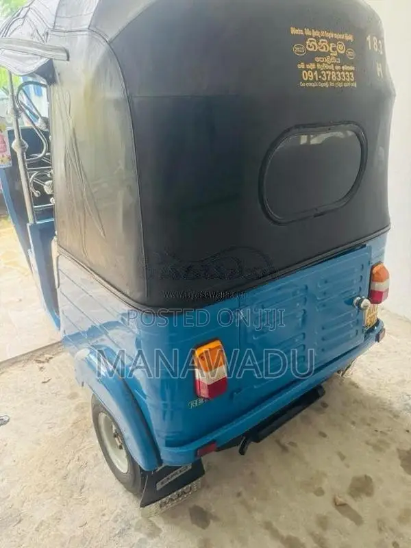 Bajaj RE 2013 Three Wheel (Used)