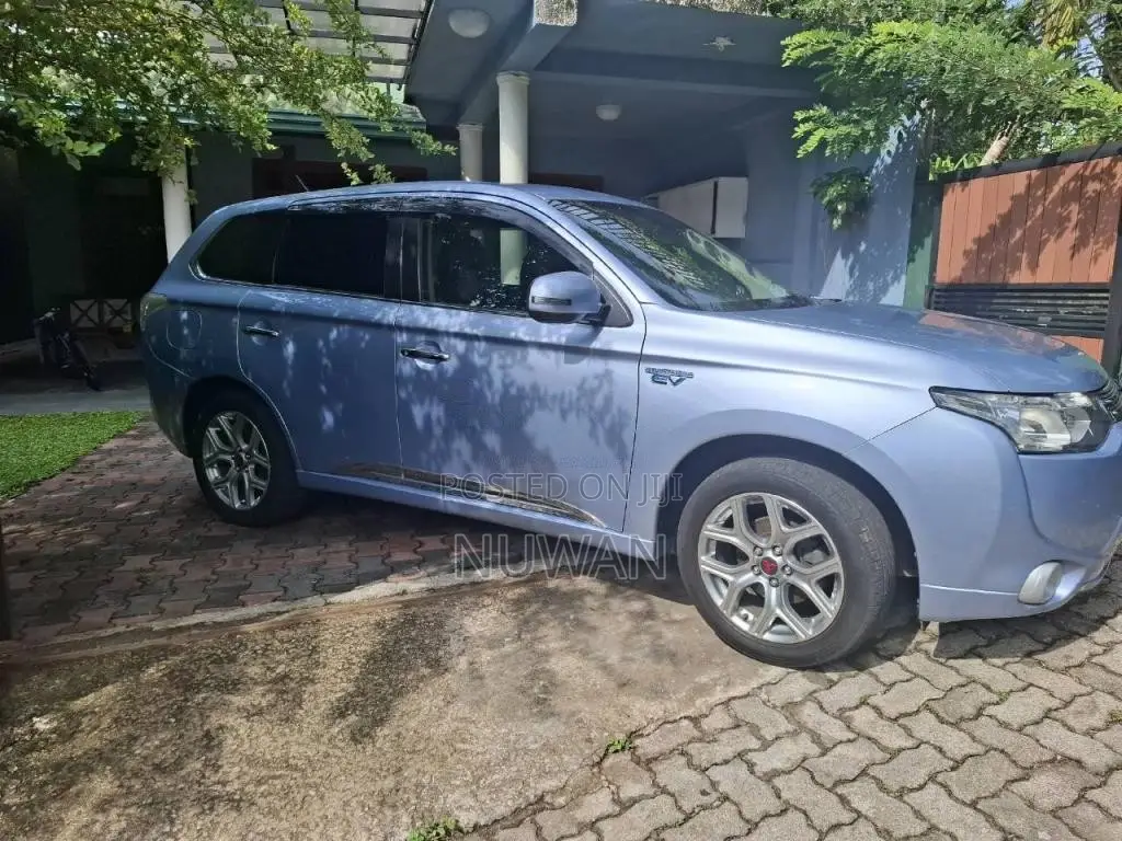 Mitsubishi Outlander 2014 SUV (Used)