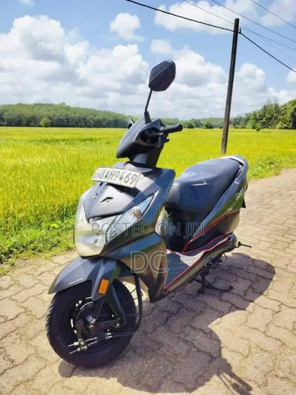 Honda Dio 2013 Motorbike (Used)
