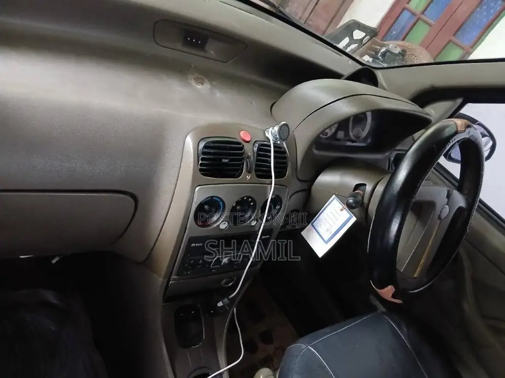Tata Indigo 2011 Car (Used)