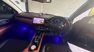 Honda Vezel 2014 SUV (Used)