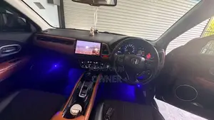 Honda Vezel 2014 SUV (Used)