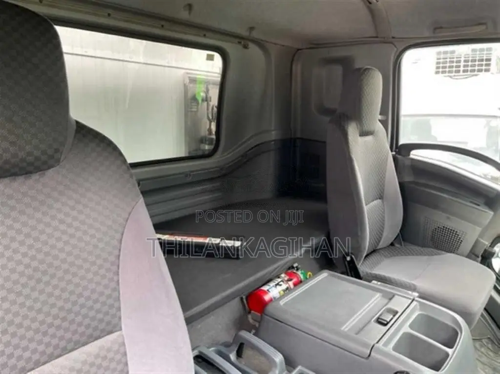 Isuzu Forward 2016 Lorry (Used)