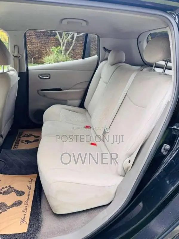 Nissan Leaf 2012 Car (Used)