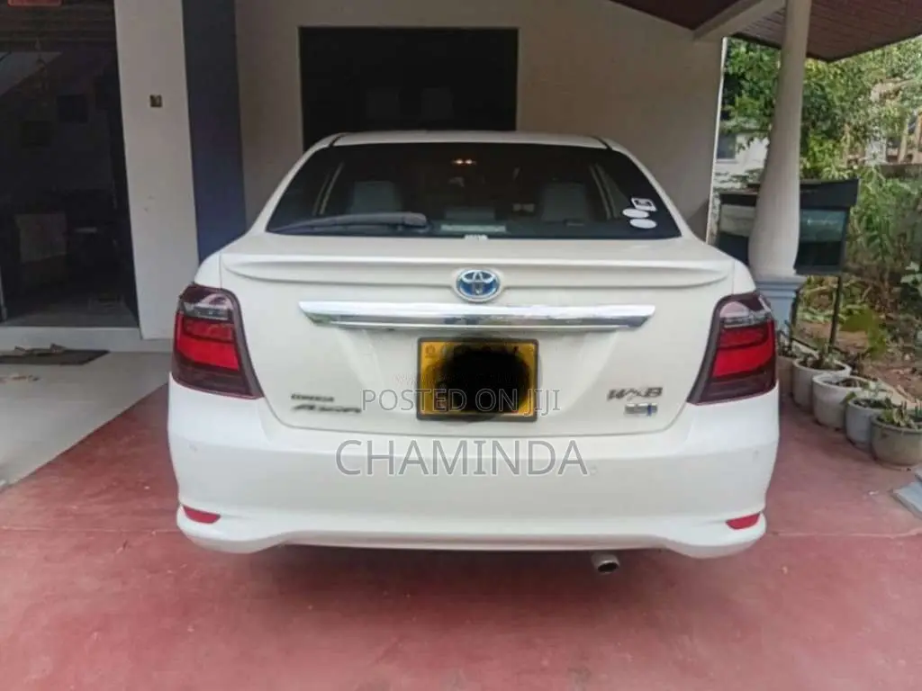 Toyota Axio WXB 2018 Car (Used)