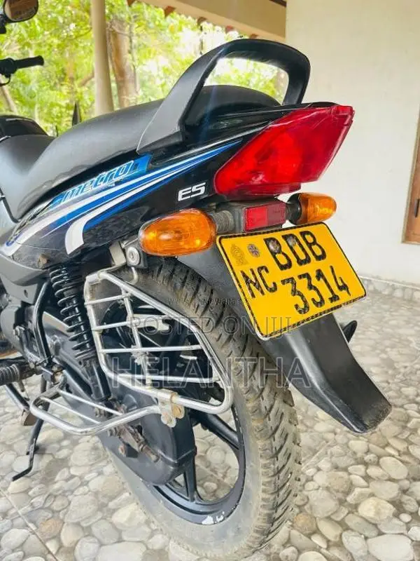 TVS Metro Es 2015 Motorbike (Used)
