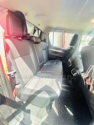 Toyota Hilux 2025 Pickup (Used)
