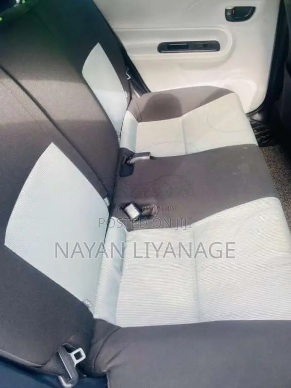 Toyota Aqua 2012 Car (Used)