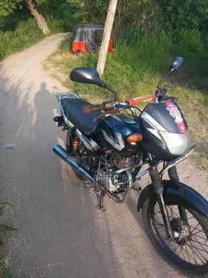 Bajaj CT-100 2004 Motorbike (Used)