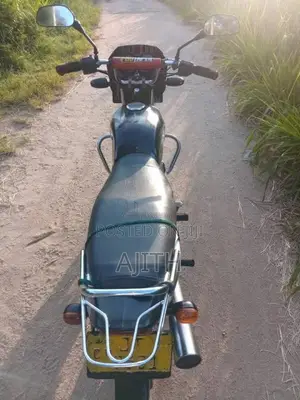 Bajaj CT-100 2004 Motorbike (Used)