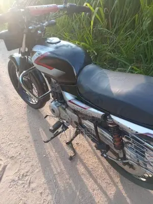 Bajaj CT-100 2004 Motorbike (Used)
