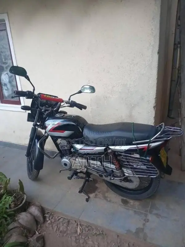 Bajaj CT-100 2004 Motorbike (Used)