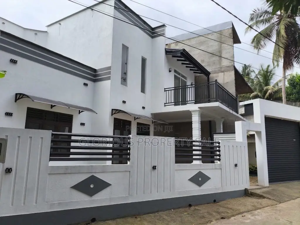 4bdrm House in Bangalawaththa, Kadawatha for sale