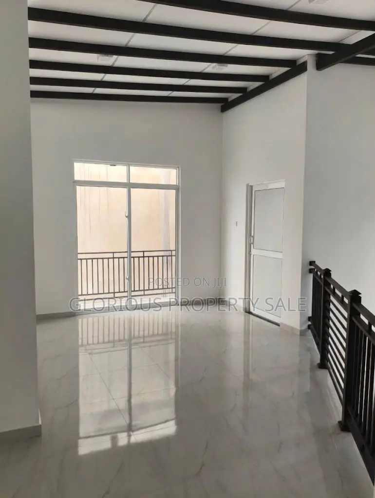 4bdrm House in Bangalawaththa, Kadawatha for sale