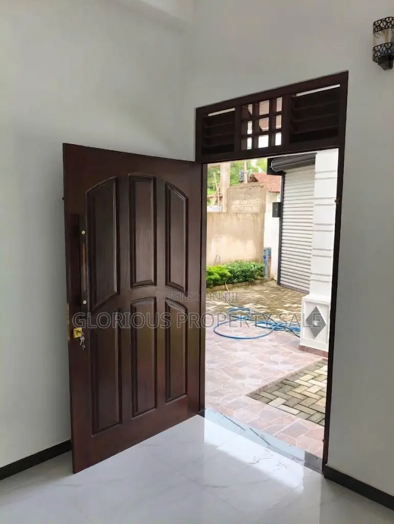 4bdrm House in Bangalawaththa, Kadawatha for sale