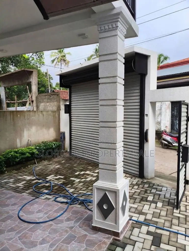 4bdrm House in Bangalawaththa, Kadawatha for sale