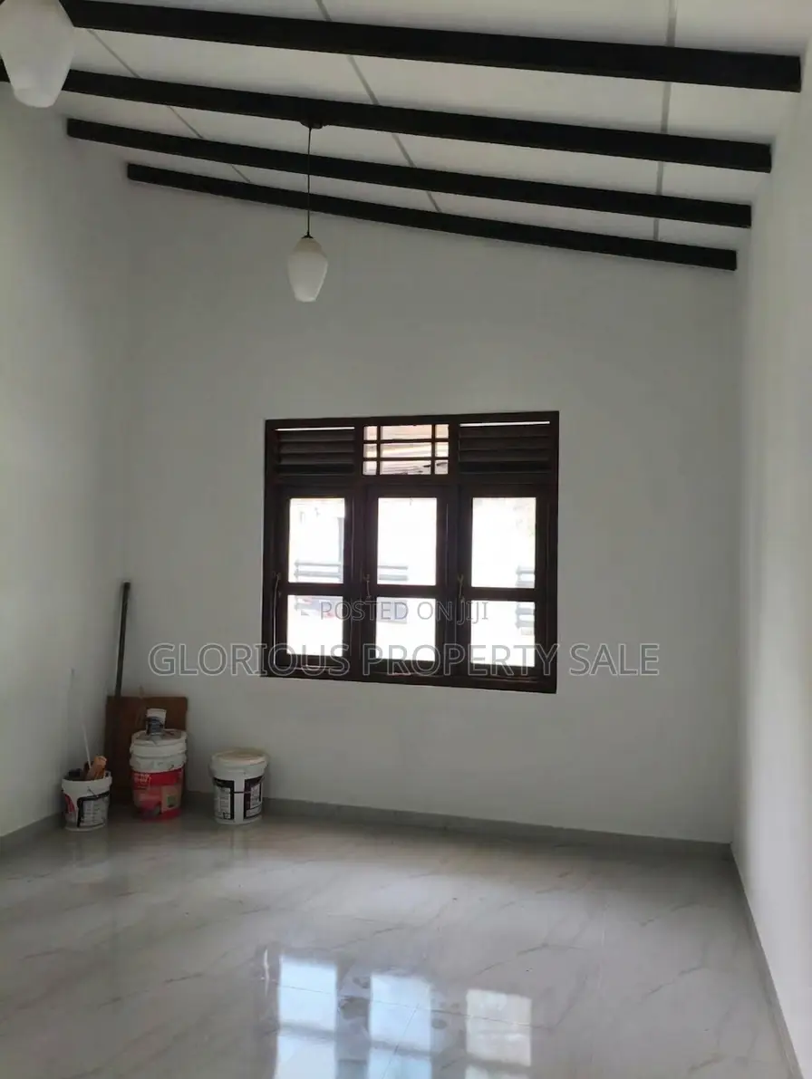 4bdrm House in Bangalawaththa, Kadawatha for sale