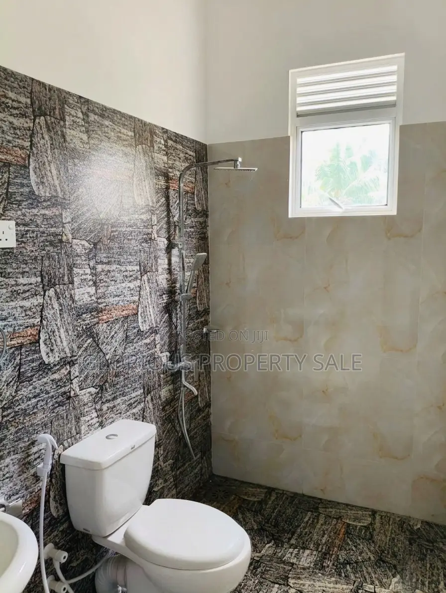 4bdrm House in Bangalawaththa, Kadawatha for sale