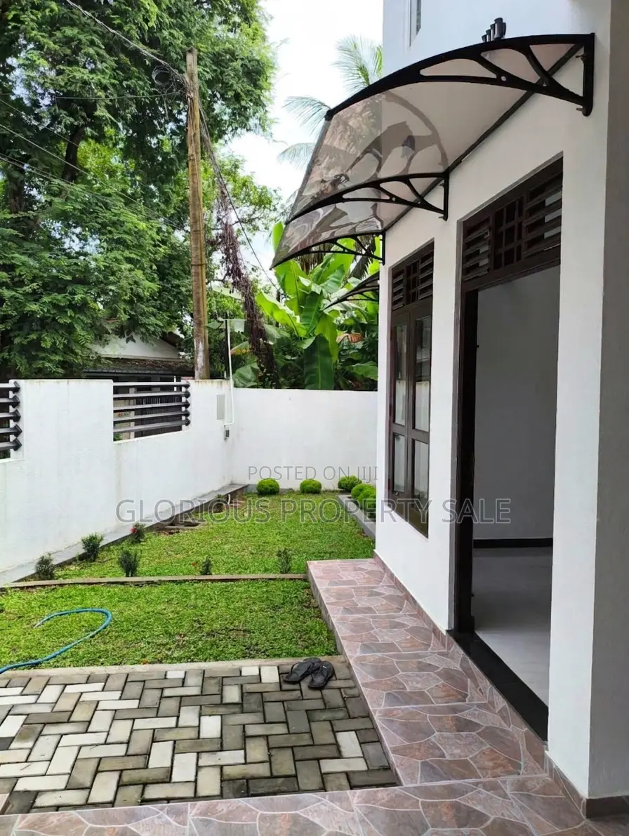 4bdrm House in Bangalawaththa, Kadawatha for sale