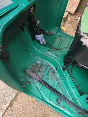 Bajaj RE 2006 Green