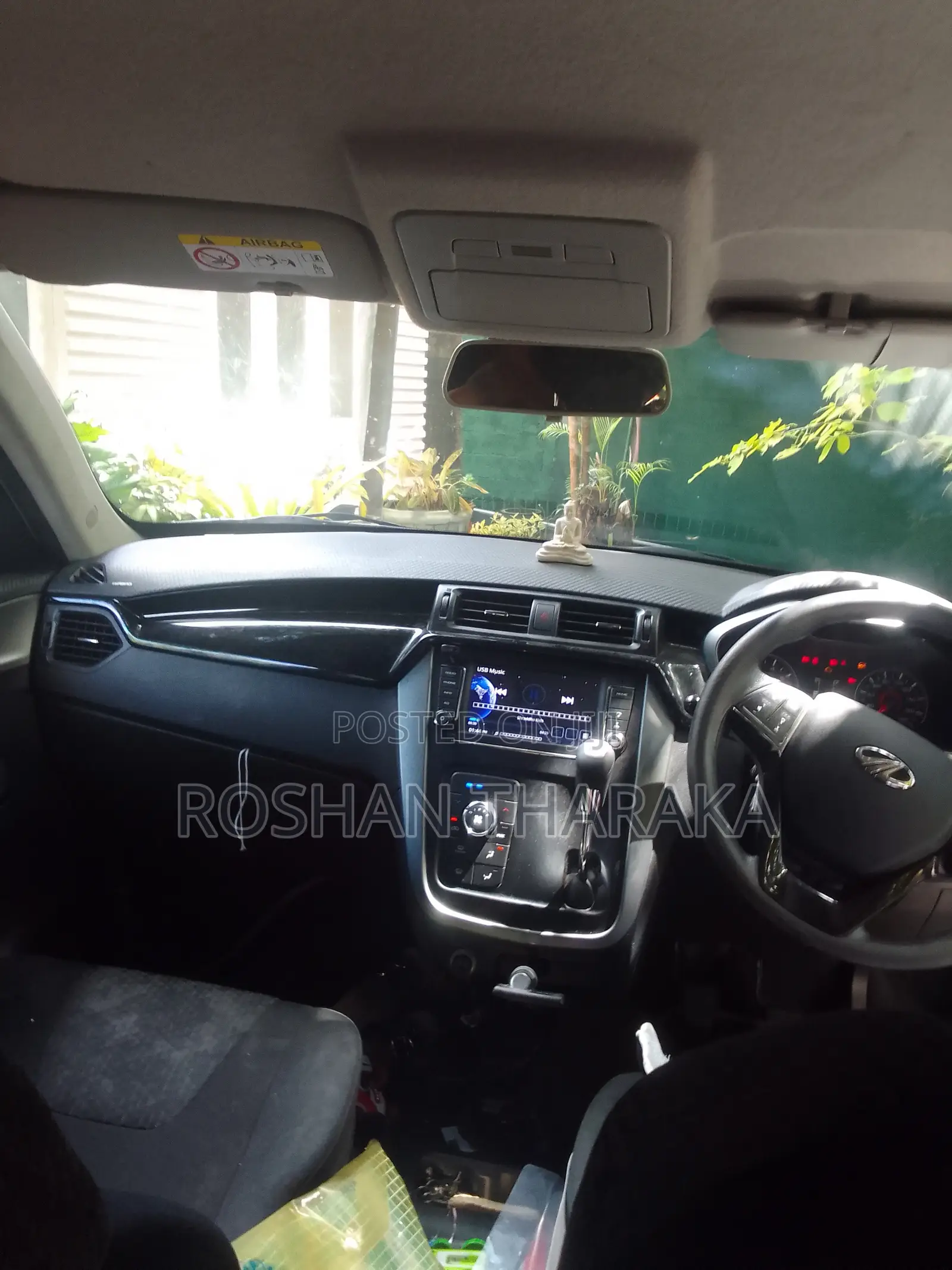 Car 2021 White