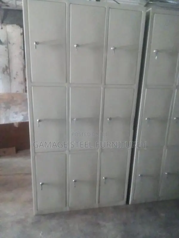 9 Door Locker Unit