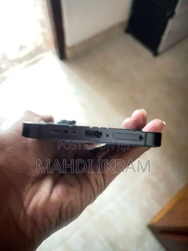 Samsung Galaxy S26 (Brand New)