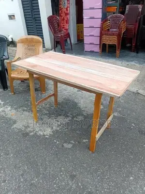 4×2 Alvisia wooden tables