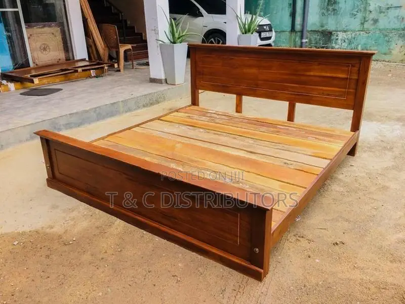 72*72 Teak Box Bed
