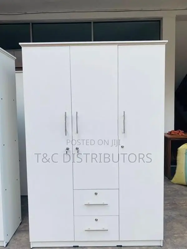Melamine 3 door almari