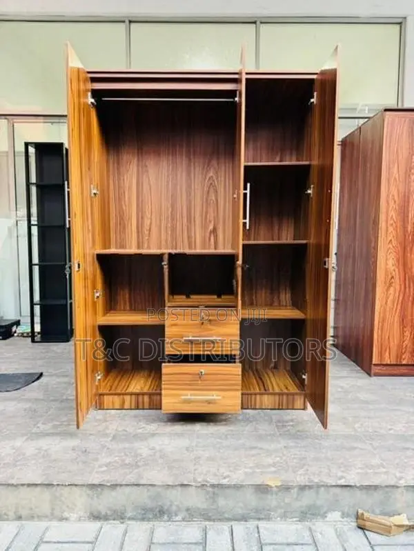 Melamine 3 door almari