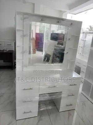Hollywood drassing tabels