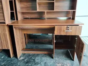 Modern 3.5x2ft Dark Hi-Rack Study Table