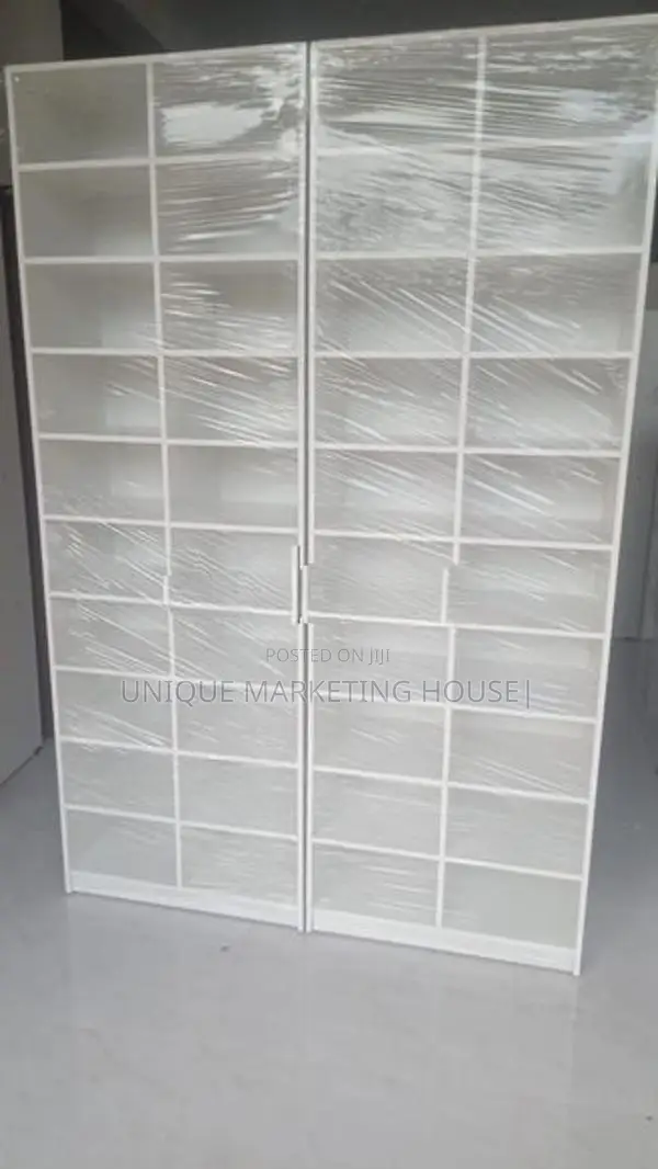 Modern 72x24” White 20pcs Smart Racks