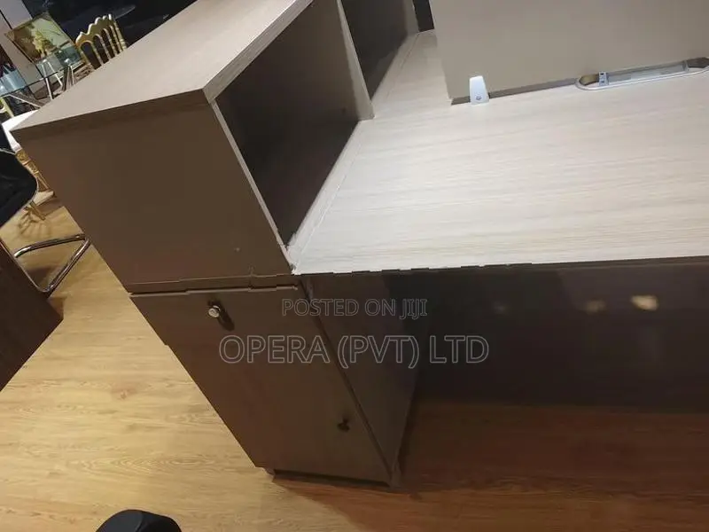 2 workstation table